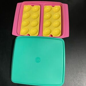 Tupperware deviled egg container